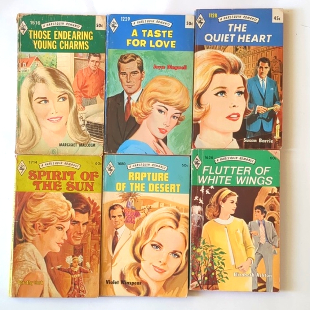 Vintage Harlequin Romance pocketbooks!